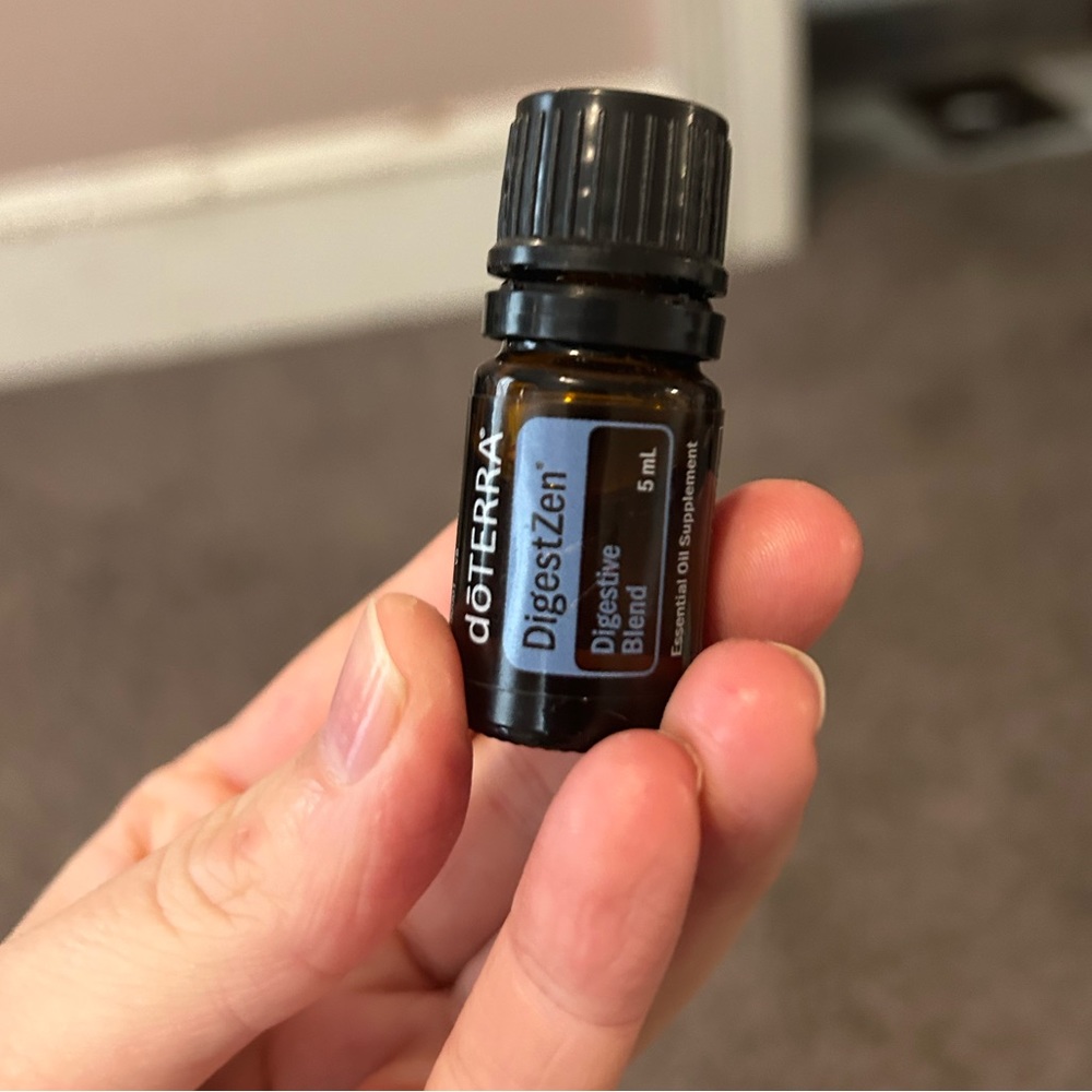 DōTERRA essential oil - DigestZen